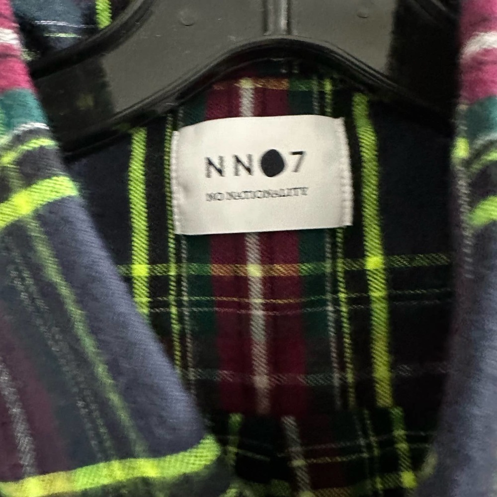 🔥FLASH SALE🔥
No Nationality Plaid button down shirt - Picture 3 of 8
